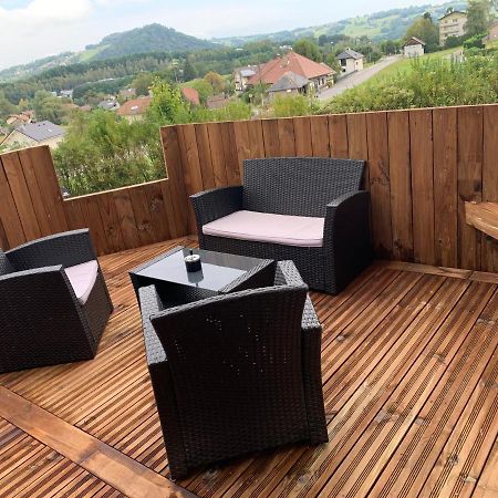 V&V Lodge Alby-sur-Cheran Екстериор снимка
